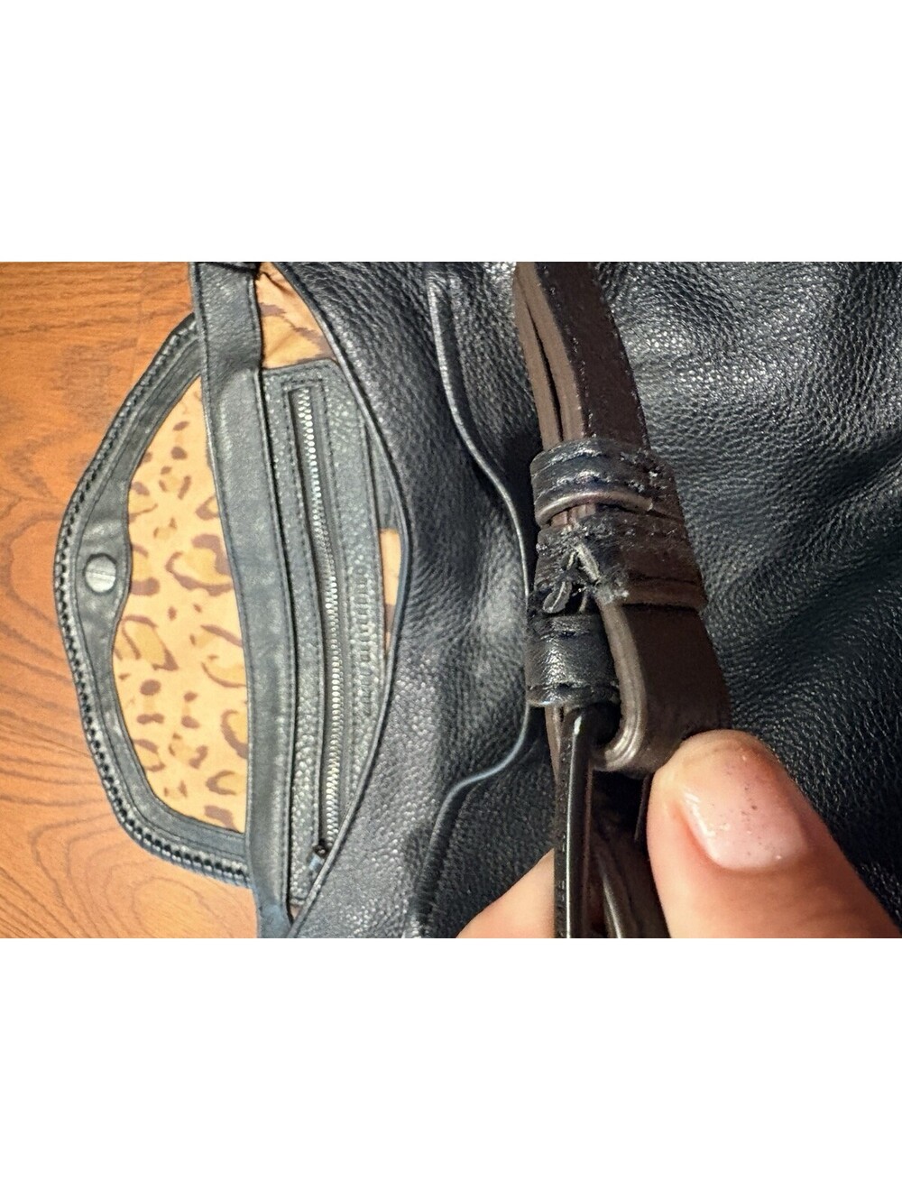 Aimee Kestenberg Black Leather Shoulder Crossbody Bag - Picture 9 of 10